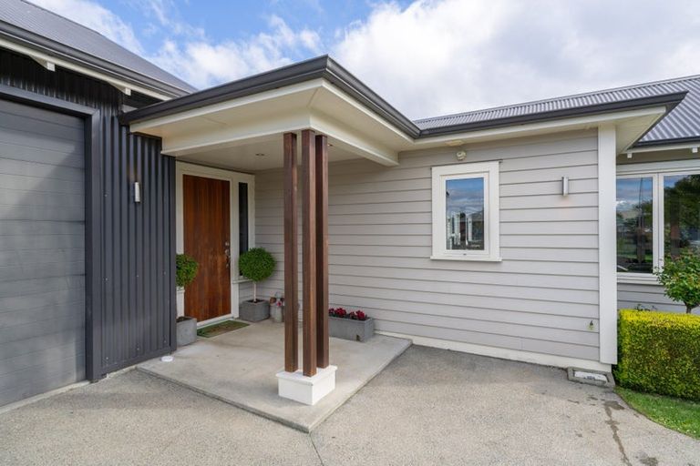 Photo of property in 26 Lawson Burrows Crescent, Te Anau, 9600