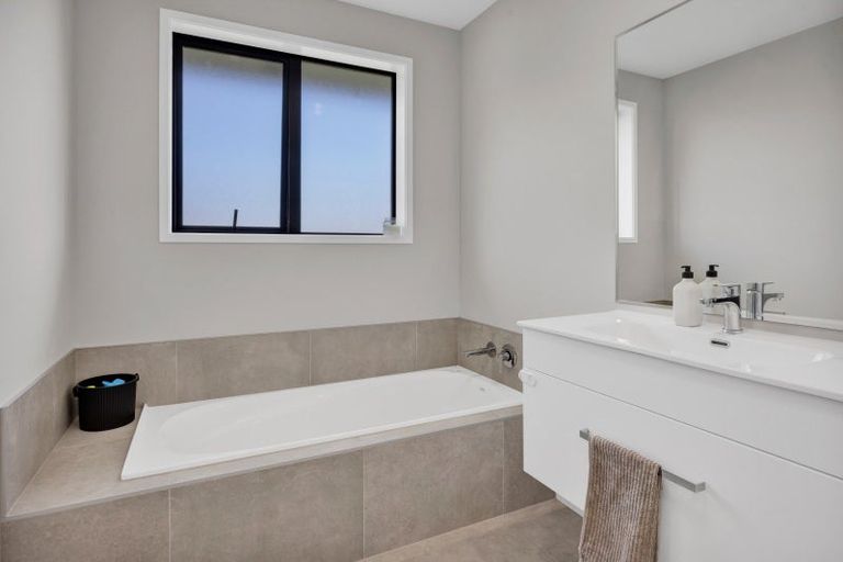 Photo of property in 3 Macbeth Street, Stratford, 4332