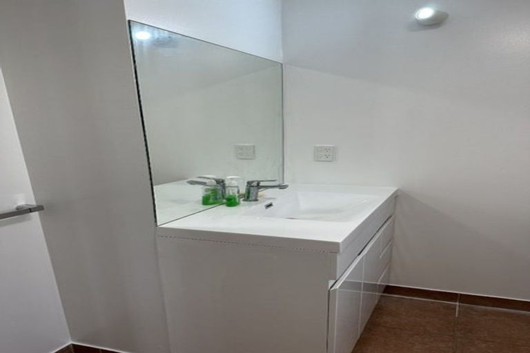 Photo of property in 75 Bayview Road, Bayview, Auckland, 0629