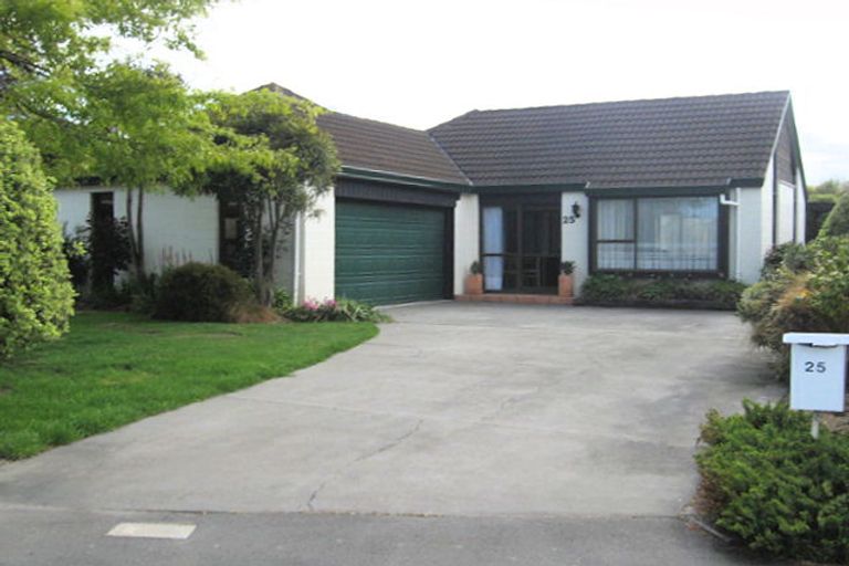 Photo of property in 25 Brogar Place, Casebrook, Christchurch, 8051