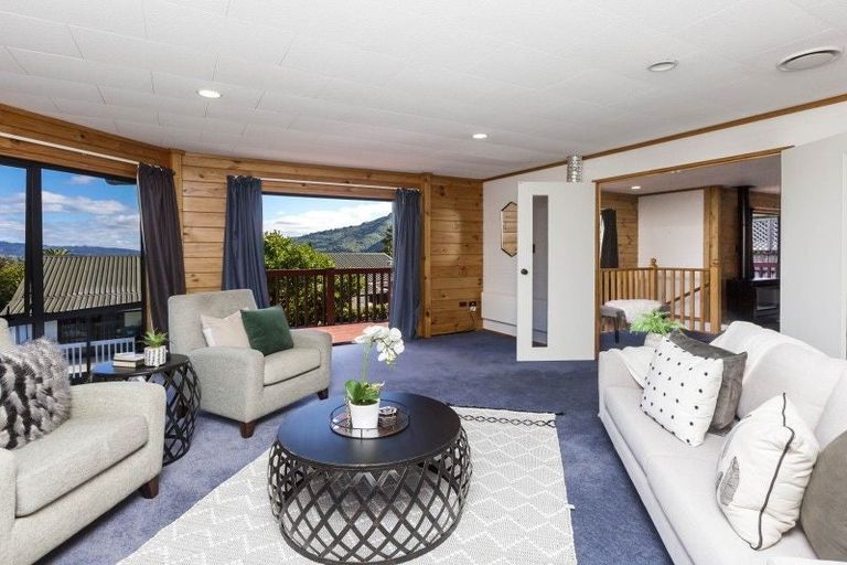 Photo of property in 3 Sunnyview Drive, Brown Owl, Upper Hutt, 5018