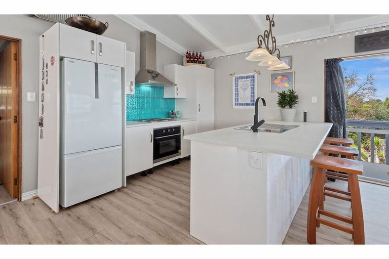 Photo of property in 33 Raumati Crescent, Onerahi, Whangarei, 0110