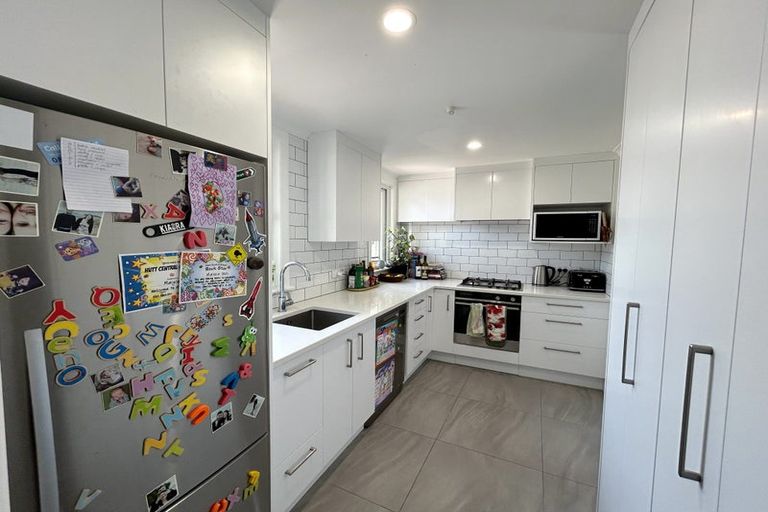 Photo of property in 2 Titoki Street, Alicetown, Lower Hutt, 5010