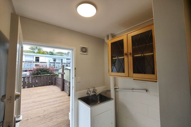 Photo of property in 5/21 Collins Avenue, Tawa, Wellington, 5028