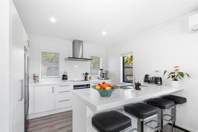 Photo of property in 8 Parawai Street, Marshland, Christchurch, 8083