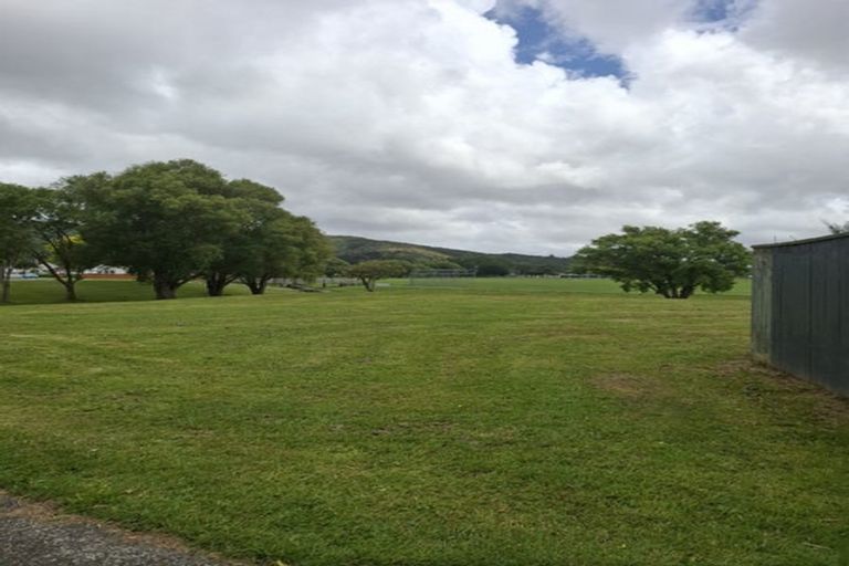 Photo of property in 68 Strand Crescent, Naenae, Lower Hutt, 5011