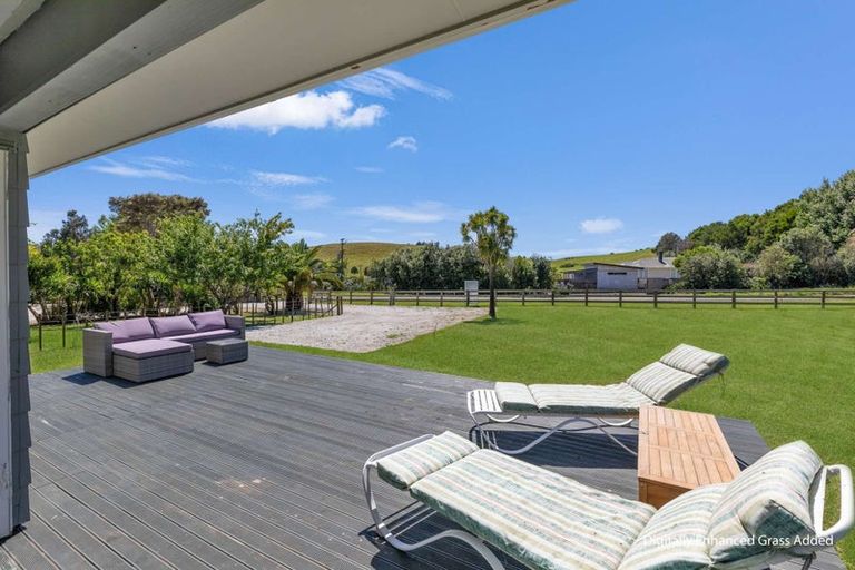 Photo of property in 3265 South Head Road, South Head, Helensville, 0874