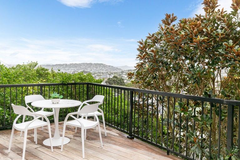 Photo of property in 93a Townsend Road, Miramar, Wellington, 6022