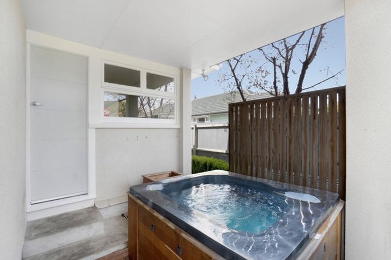 Photo of property in 9 Mottram Street, Redwood, Christchurch, 8051