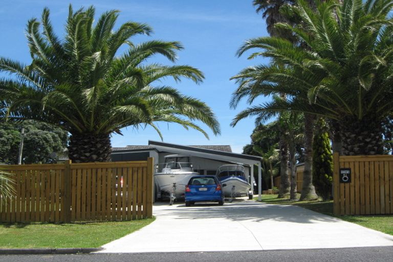 Photo of property in 61 Torkar Road, Clarks Beach, 2122