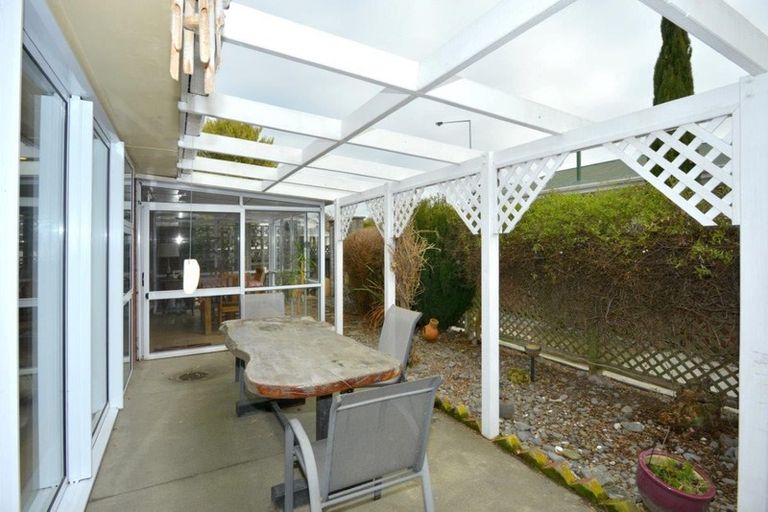 Photo of property in 120 Kendal Avenue, Burnside, Christchurch, 8053