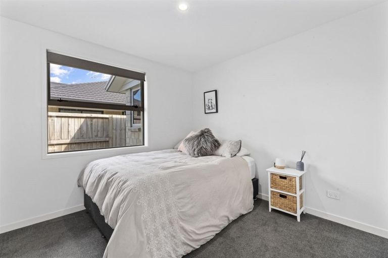 Photo of property in 37 Awataha Crescent, Pyes Pa, Tauranga, 3110