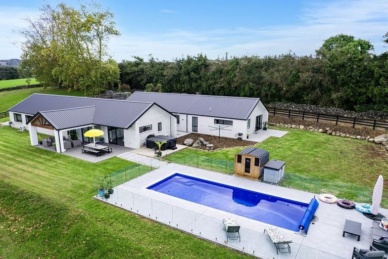 Photo of property in 747 Ngunguru Road, Glenbervie, Whangarei, 0173