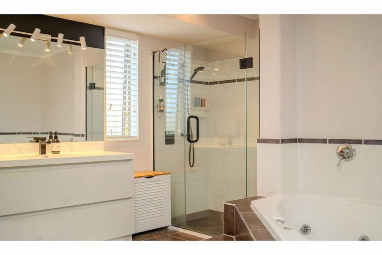 Photo of property in 28 Edkins Road, Kerikeri, 0230