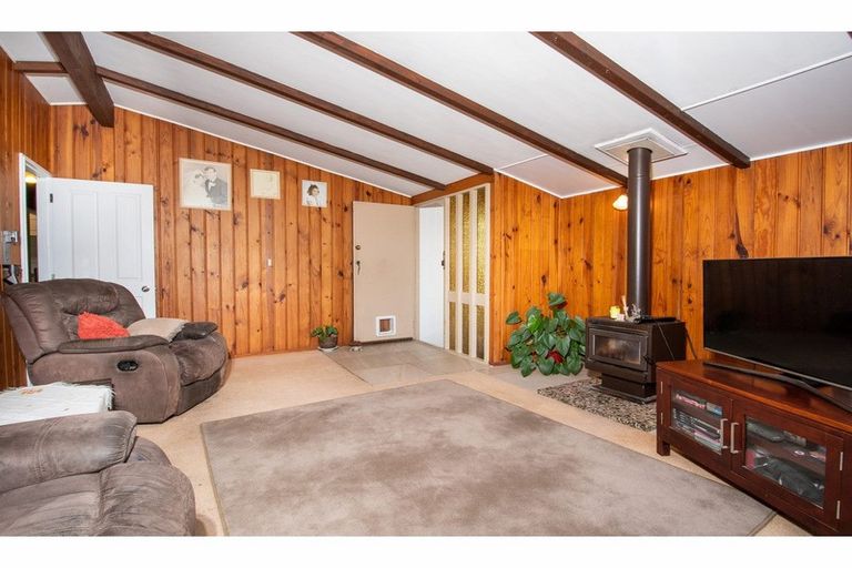 Photo of property in 60 Glenbervie Crescent, Massey, Auckland, 0614