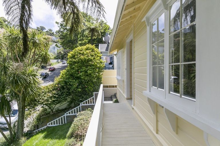 Photo of property in 12 Governor Road, Northland, Wellington, 6012