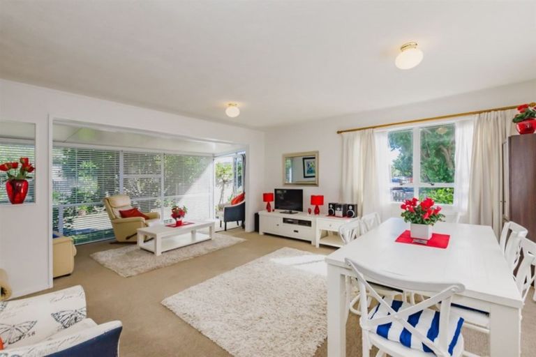 Photo of property in 9a Olive Terrace, Paraparaumu Beach, Paraparaumu, 5032
