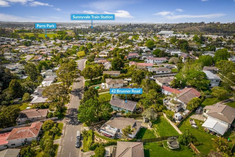 Photo of property in 42 Brunner Road, Glen Eden, Auckland, 0602