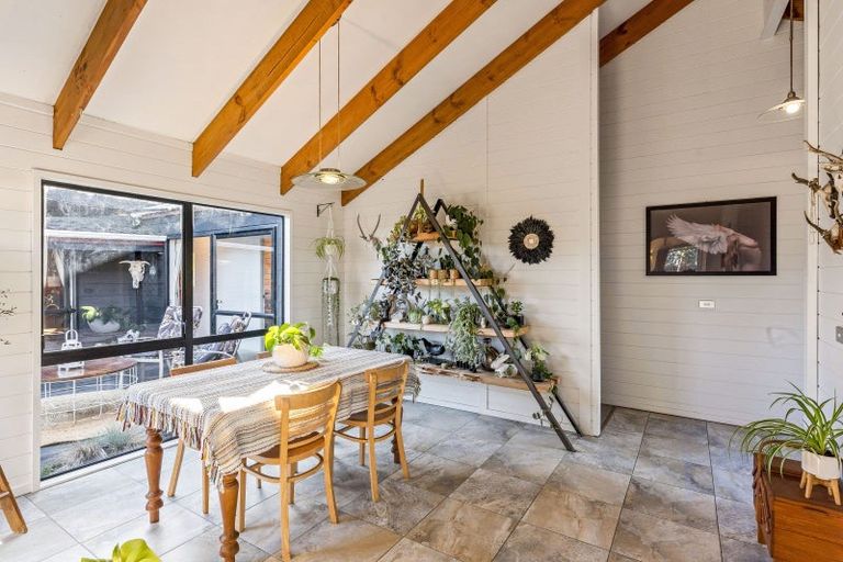 Photo of property in 18 Wood Leigh, Paraparaumu Beach, Paraparaumu, 5032