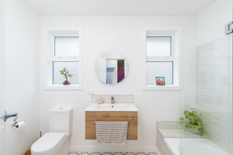 Photo of property in 24 Miro Street, Trentham, Upper Hutt, 5018