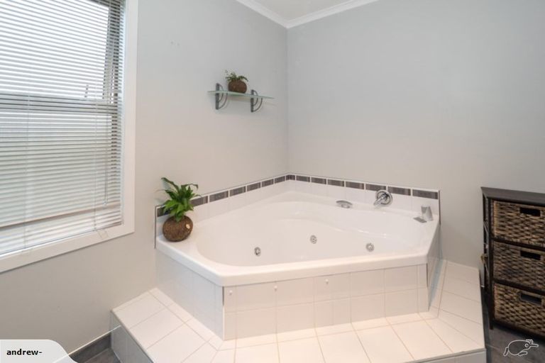 Photo of property in 24 Farm Road, Allenton, Ashburton, 7700