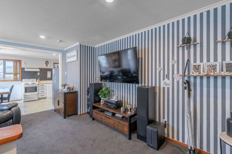 Photo of property in 17 Regent Street, Newfield, Invercargill, 9812