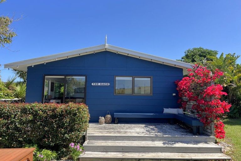 Photo of property in 43 Bluff Road, Kuaotunu West, Whitianga, 3592