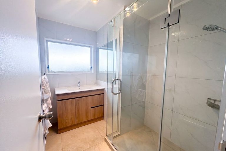 Photo of property in 95 Sykes Road, Weymouth, Auckland, 2103