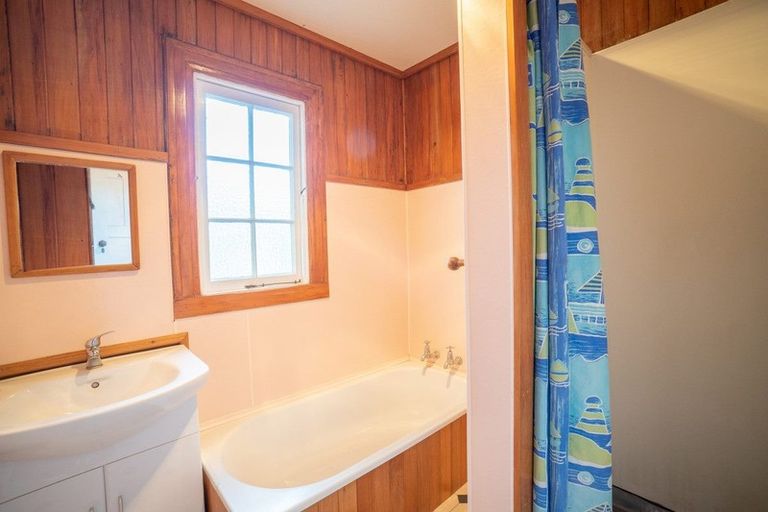 Photo of property in 17 Raymond Street, Bunnythorpe, Palmerston North, 4481