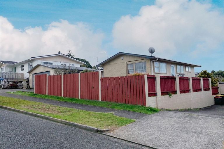 Photo of property in 29 Maratahu Street, Westown, New Plymouth, 4310