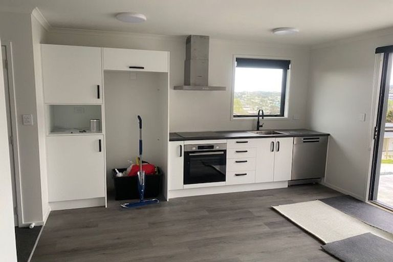 Photo of property in 1 Milla Mae Rise, Woodhill, 0110