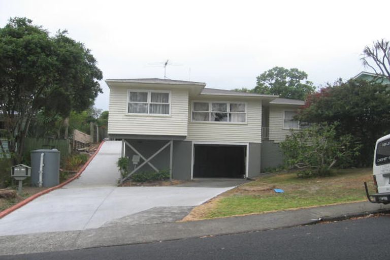 Photo of property in 3 Blenheim Street, Glenfield, Auckland, 0629