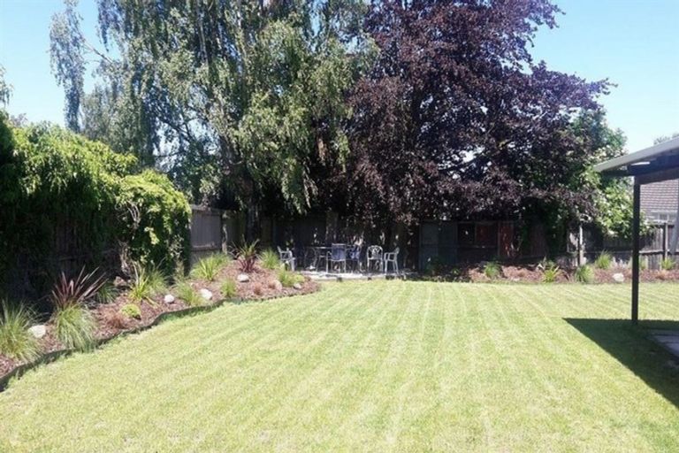 Photo of property in 16 Hillary Crescent, Upper Riccarton, Christchurch, 8041