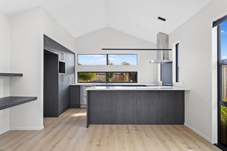 Photo of property in 65 Tara Crescent, Woodend, 7610