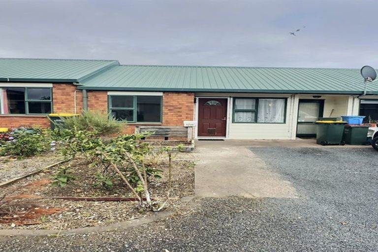 Photo of property in 68 Whiteley Street, Moturoa, New Plymouth, 4310