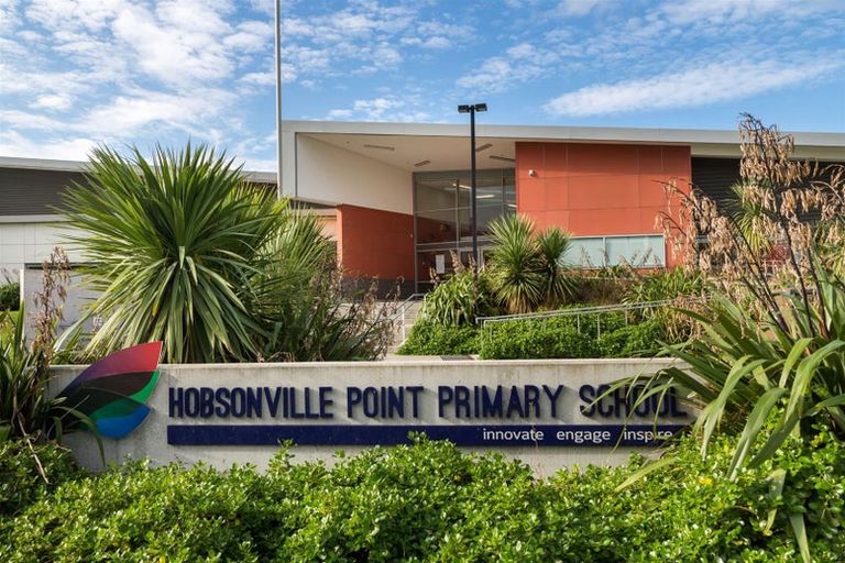 Photo of property in 5 Frank Gill Road, Hobsonville, Auckland, 0616