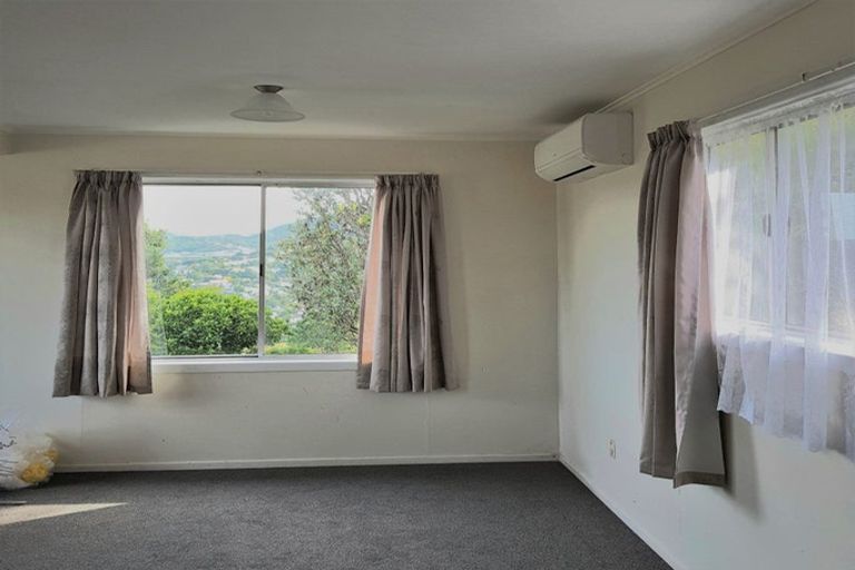 Photo of property in 9 Kau Kau Way, Ngaio, Wellington, 6035