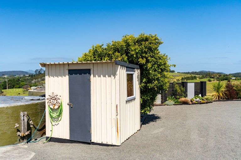 Photo of property in 347 Campbell Road, Parua Bay, Onerahi, 0192