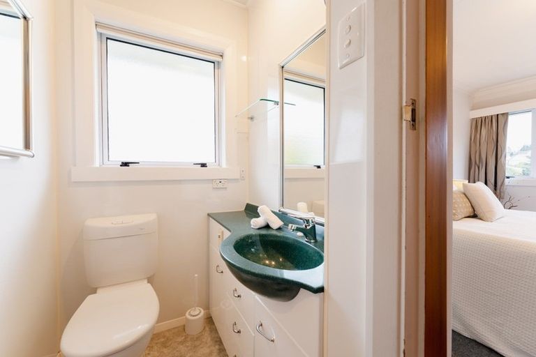 Photo of property in 8 Jason Street, Helensburgh, Dunedin, 9010