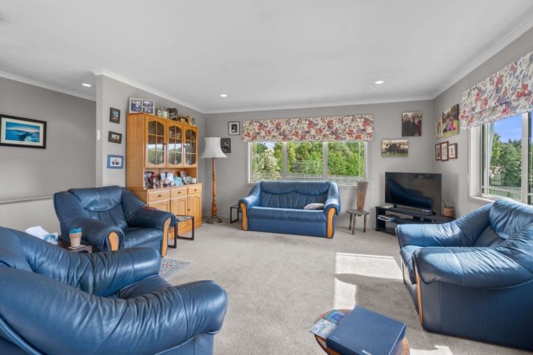 Photo of property in 12 Rexwood Estate, Carterton, 5713