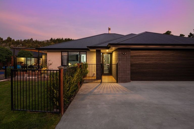 Photo of property in 37 Grigg Drive, Witherlea, Blenheim, 7201