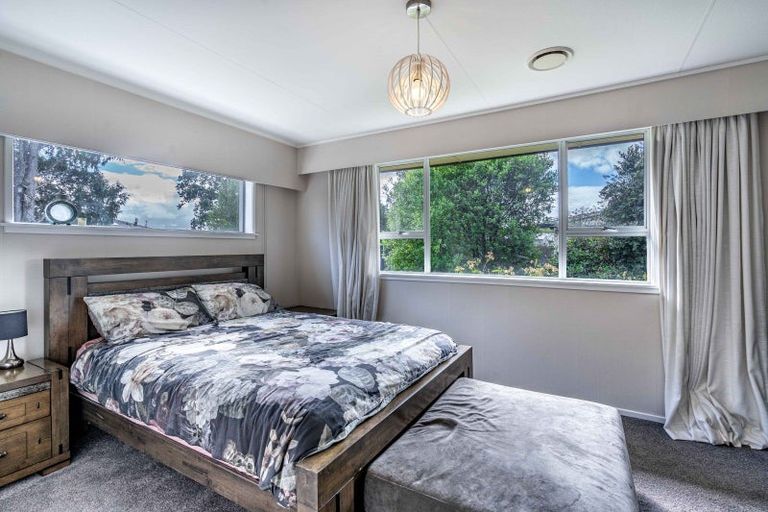 Photo of property in 10 Great North Road, Winton, 9720