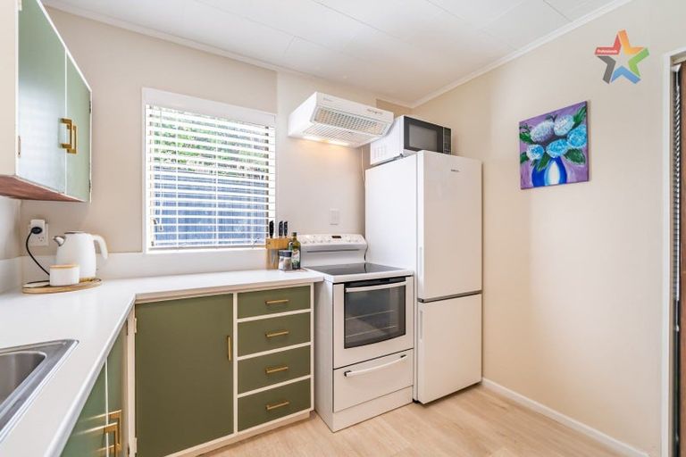 Photo of property in 85a Mulberry Street, Normandale, Lower Hutt, 5010