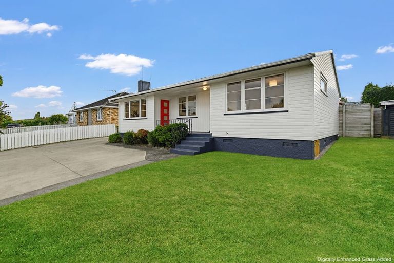 Photo of property in 18 Buller Crescent, Manurewa, Auckland, 2102