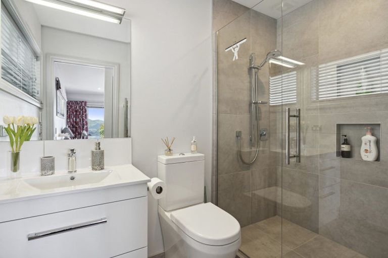 Photo of property in 71 Endeavour Drive, Whitby, Porirua, 5024