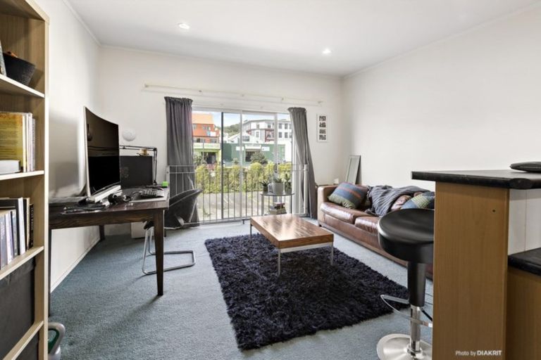 Photo of property in 10/3 Kelvin Grove, Te Aro, Wellington, 6011