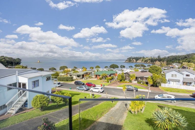 Photo of property in 18 Zita Avenue, Matakatia, Whangaparaoa, 0930