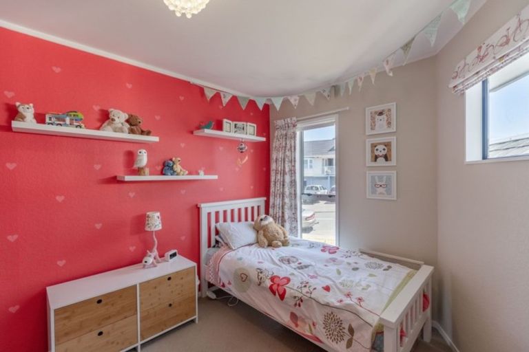 Photo of property in 1 Truro Road, Camborne, Porirua, 5026