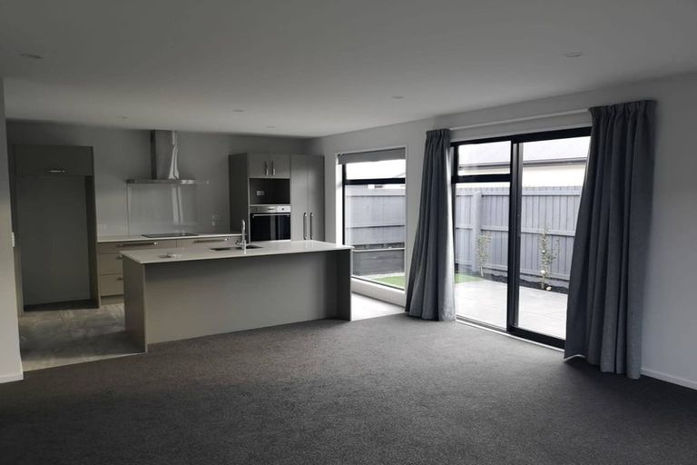 Photo of property in 9 Romney Drive, Belfast, Christchurch, 8051