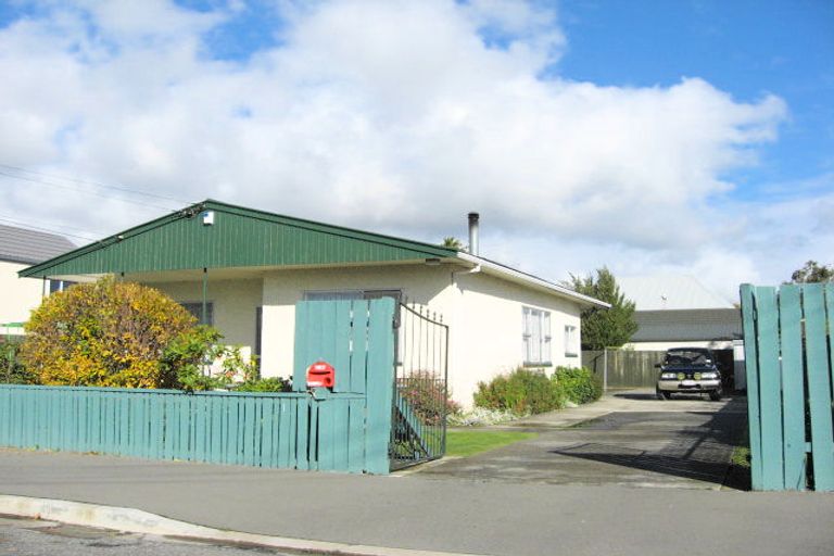 Photo of property in 2/192 Hastings Street East, Waltham, Christchurch, 8023